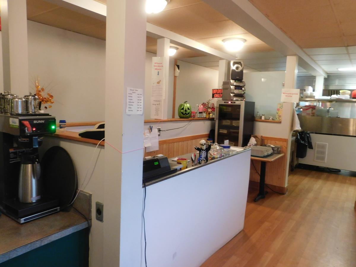 Casey'S Inn Lac du Bonnet Екстериор снимка